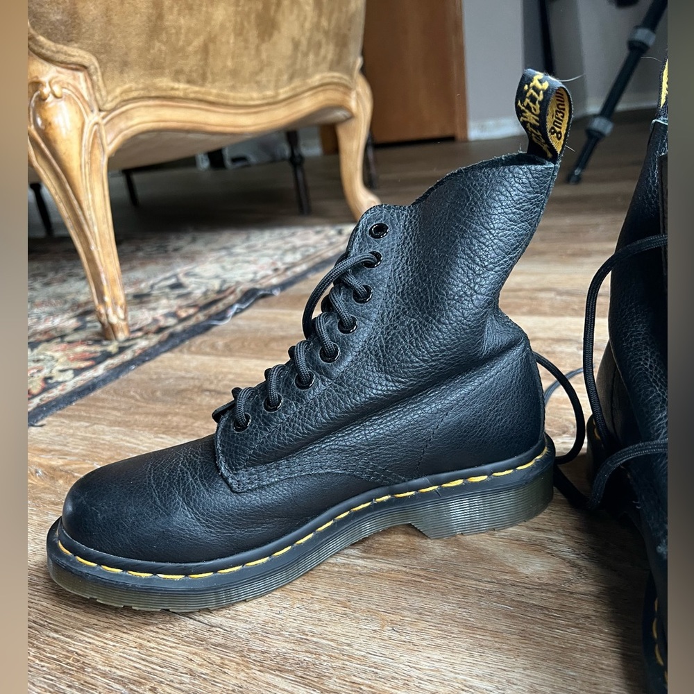 Size 7 Doc Martens (women’s) - Picture 5 of 6